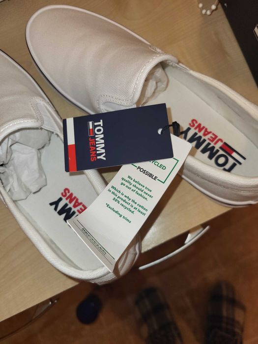 Нови дамски спортни обувки Tommy Jeans