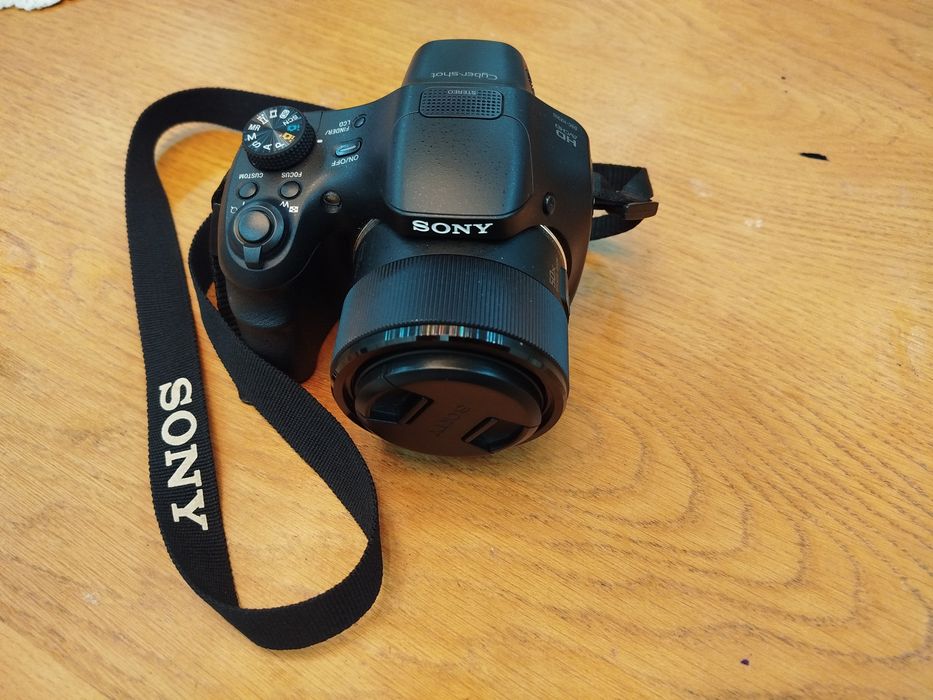 Фотоапарат Sony DSC-HX300