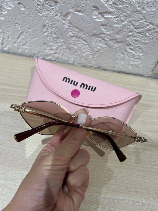 Miu miu слънчеви очила