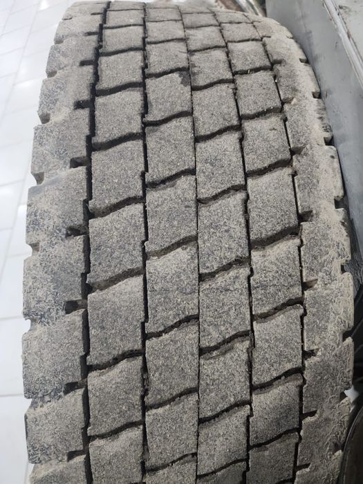 Продам ведущую резину 315/70/22,5