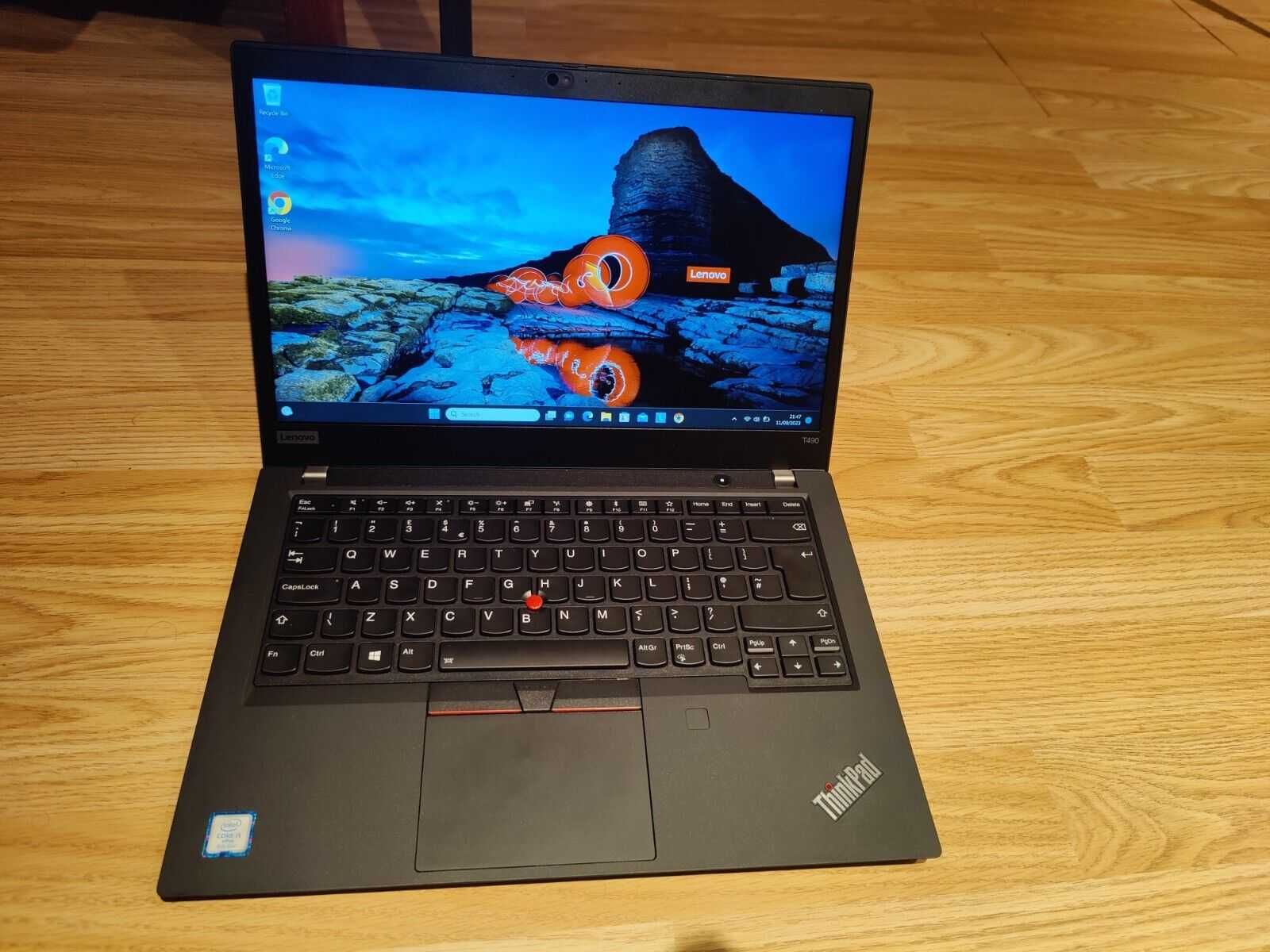 Лаптоп Lenovo Thinkpad T490 Intel i5-8250 16GB RAM 256GB SSD НОВ