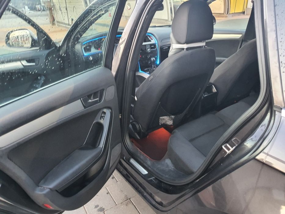 Vând audi a4 b8 2.0 tdi