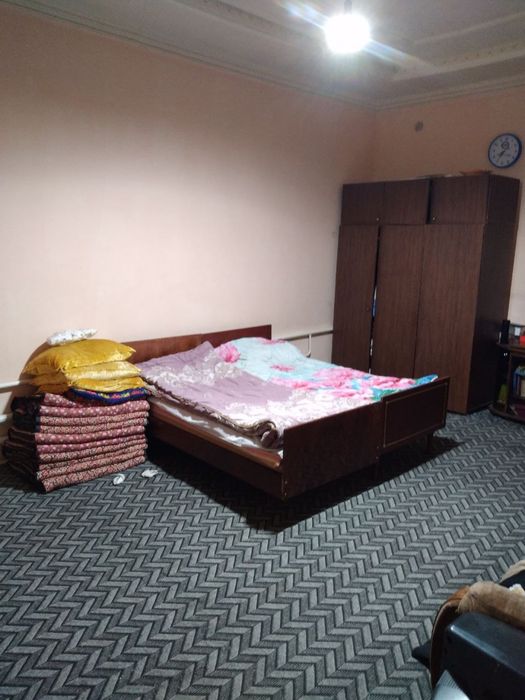 Ховли сотилади Срочна