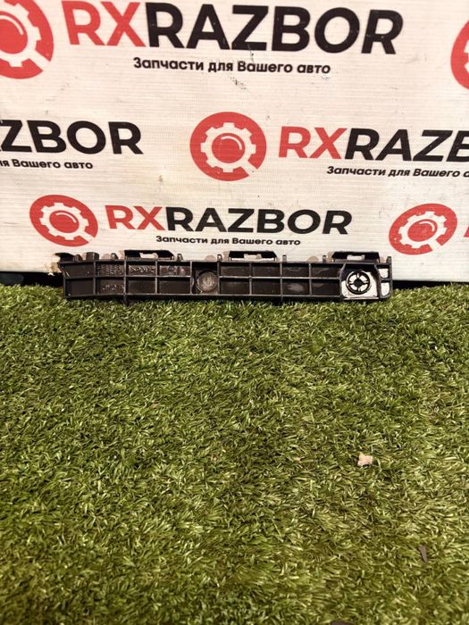 Салазка заднего бампера на Лексус НКС / Lexus NX