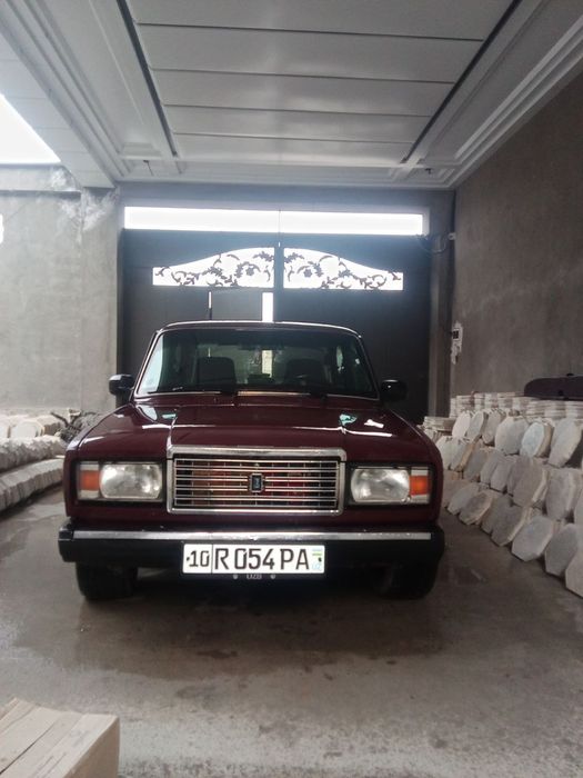 Ваз 2107 сотилади