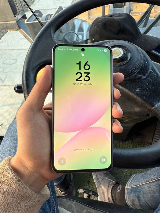 Samsung A56 5G 8/256GB Yangi 3 oy ishlagan ABMEN BOR