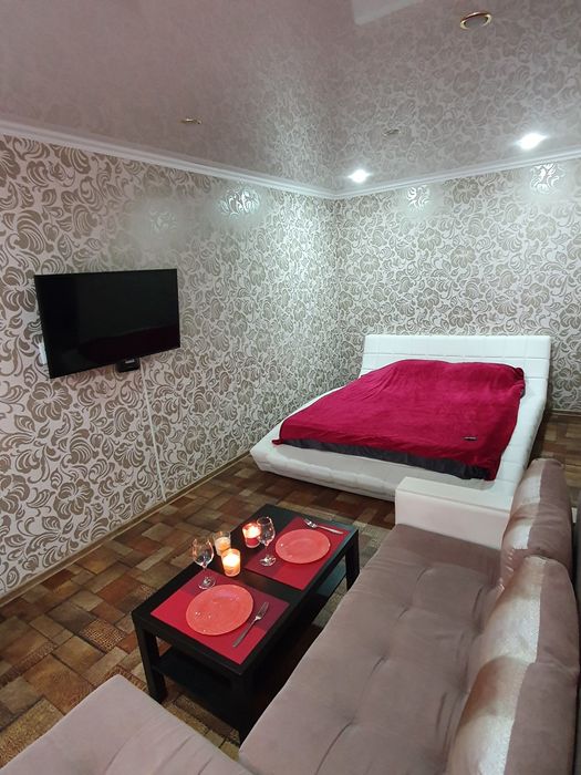 2 часа 5000 ,ночь 9000,сутки 12000