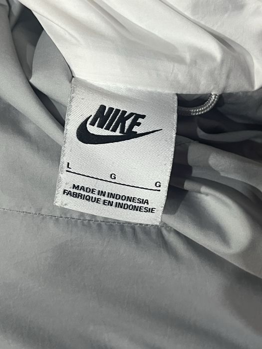 Nike - Зимно яке с джобове с цип, бяло с пепеляново сиво L