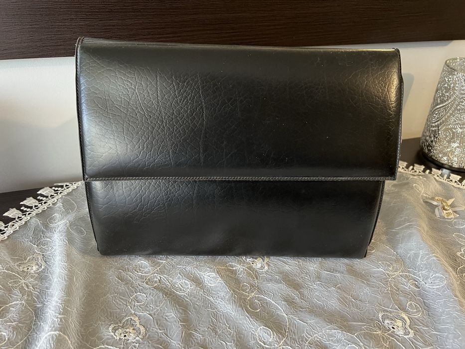 Кожени чанти.