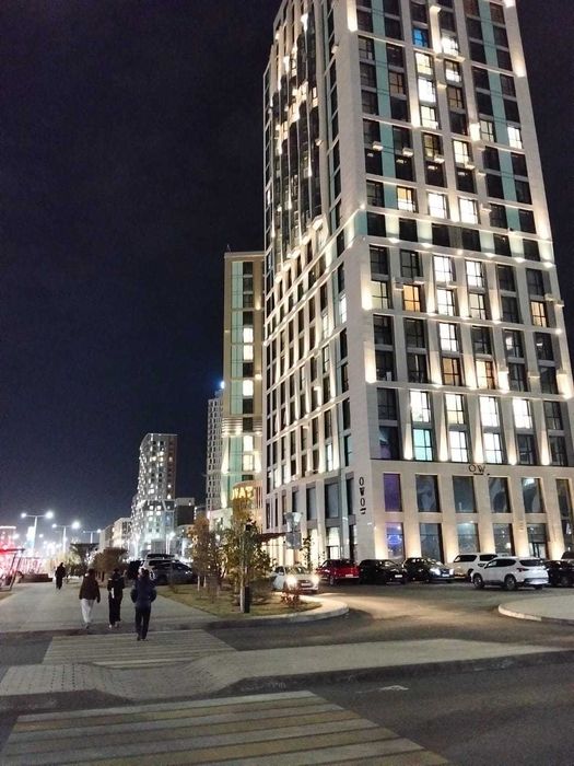 Квартира - мечта для двух друзей с небольшим багажом.