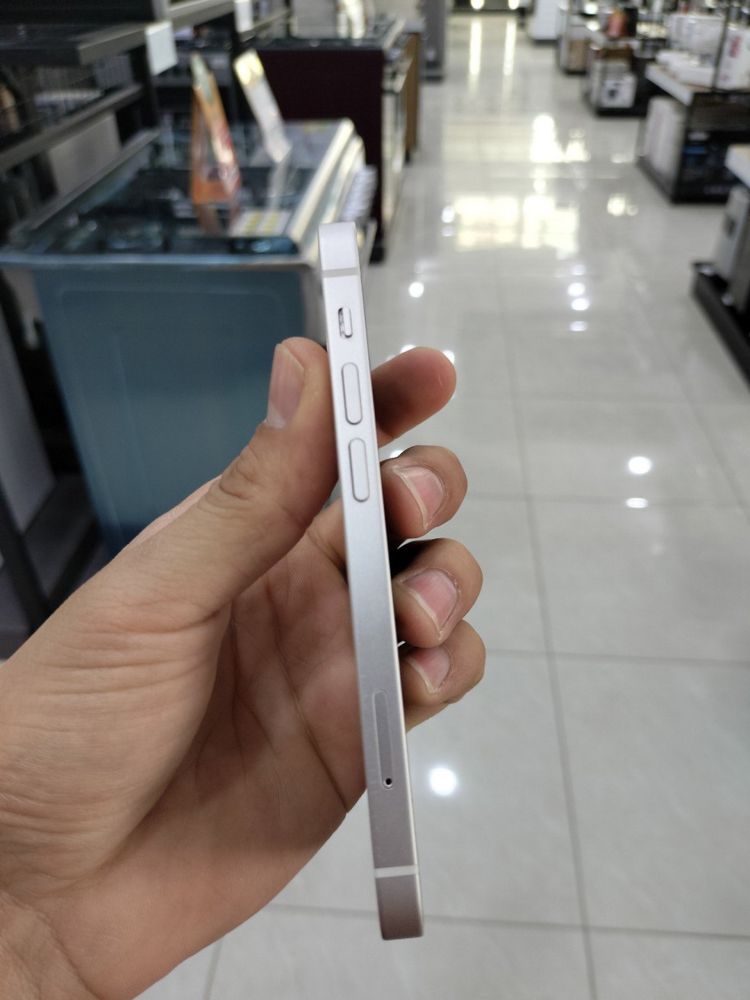 iPhone 12 mini sotiladi