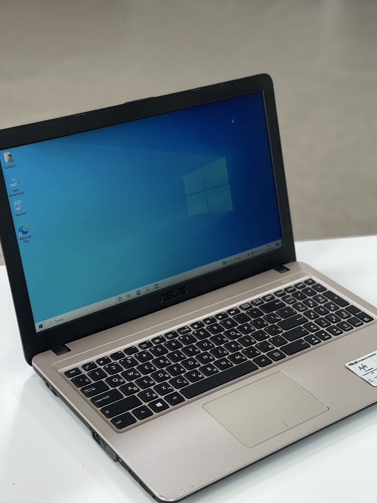 Продается ноутбук Asus