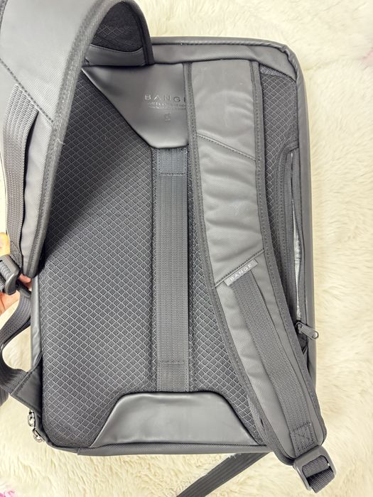 Rucsac laptop 15.6 inch cu carcasa tare BANGE