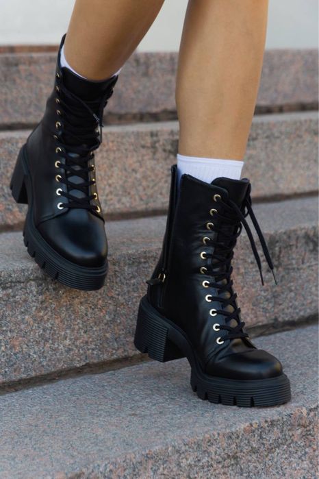 Ботинки Stuart Weitzman 36р почти новые