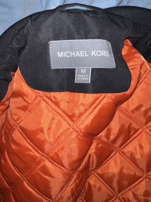 Vând geaca originala michael kors barbati