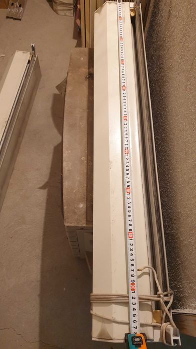 Външни алуминиеви ролетни щори - бели + водачите