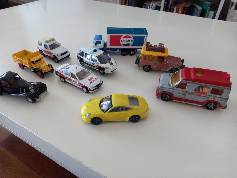Метални колички, 1/36-1:57, интересни модели Majorette и други