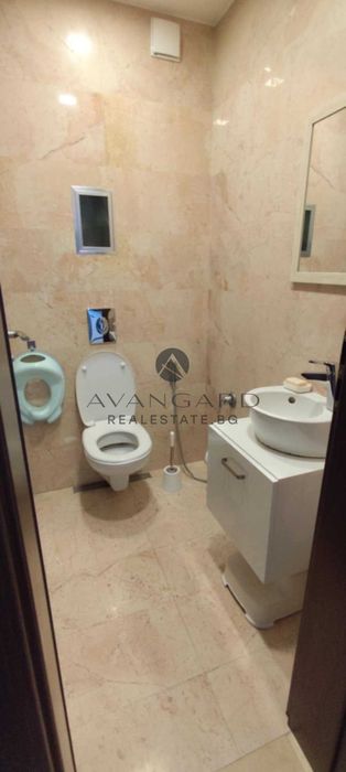 Продава се Тристаен апартамент в Пловдив, Тракия - 130 кв.м за 1924 €/кв.м - Снимка #6