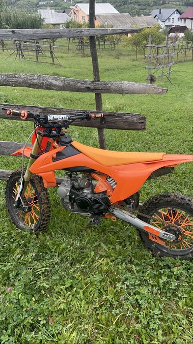 Cross ultra 125 cc roti 17 pe 14 ca nou