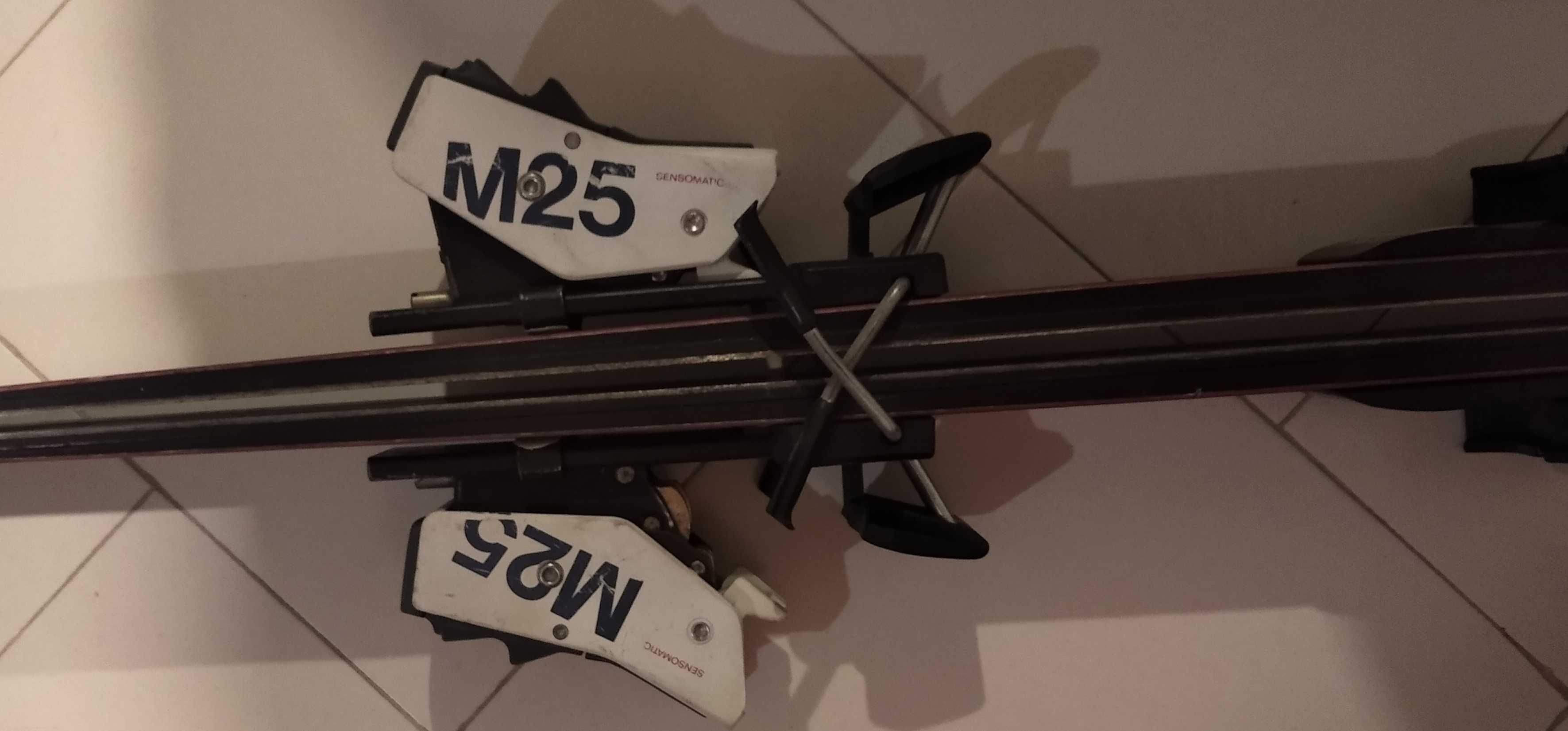 Ски „MLADOST AKTIVE SPORT“ с автомати „MARKER  M25“. Дължина – 160см.