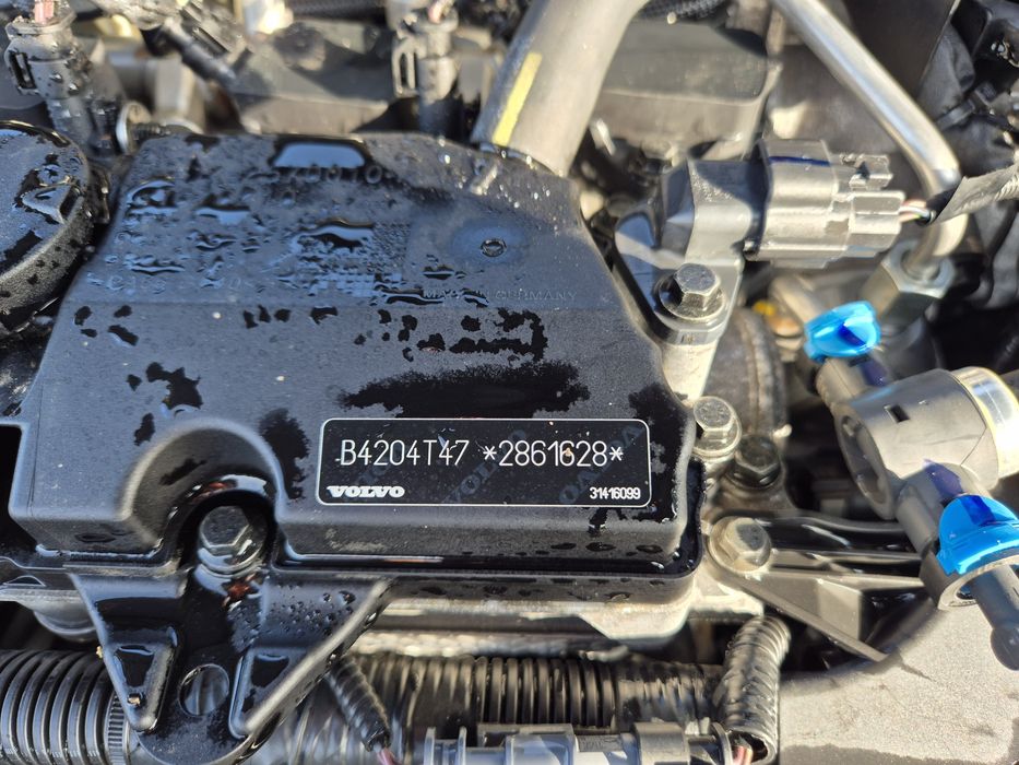 Dezmembram Volvo XC40 2018 2.0 Benzina Turbo T4 190cp