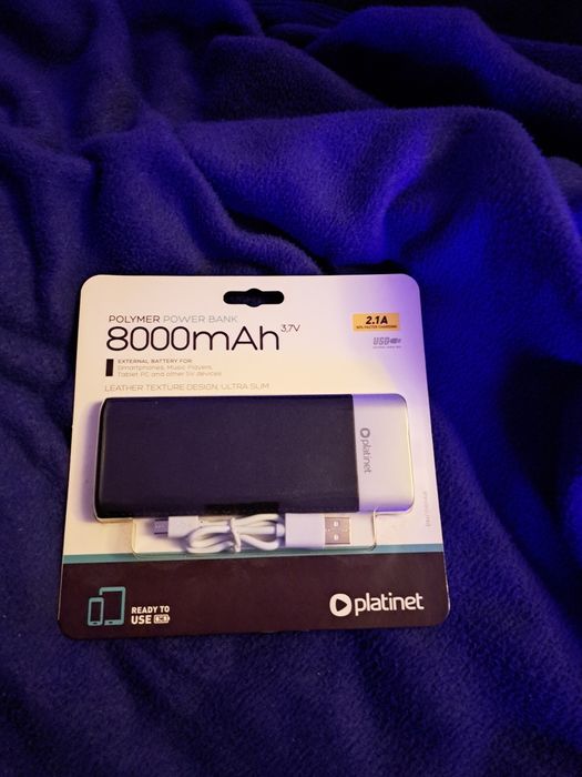 Vând Baterie externă ultra slim