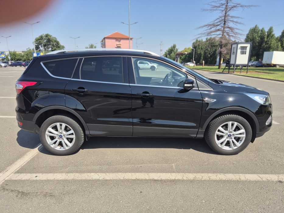 Vând Ford Kuga 1.5 ECO BOOST