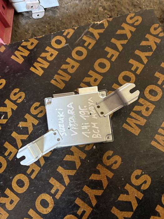 Suzuki Vitara 1.4i 2019 година BCM Модул