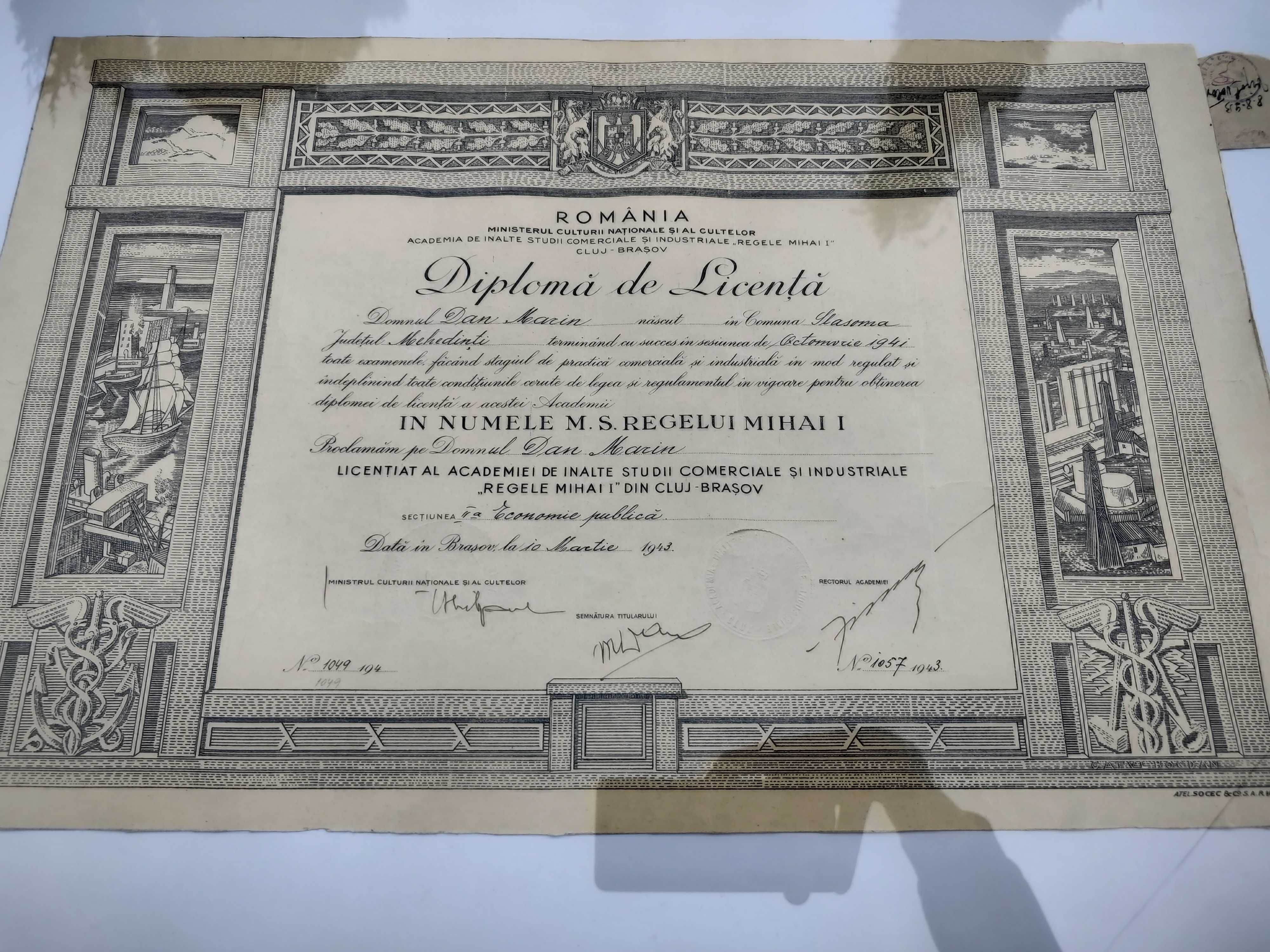 Diploma de licenta, inramata, anul 1943, in numele Regelui Mihai I