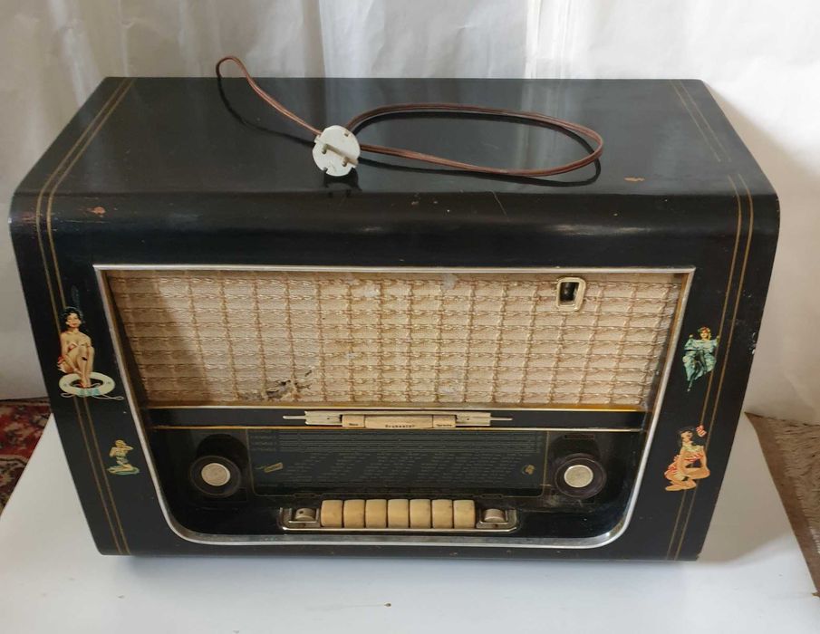 radio vechi cu lampi de colectie Strassfurt 600