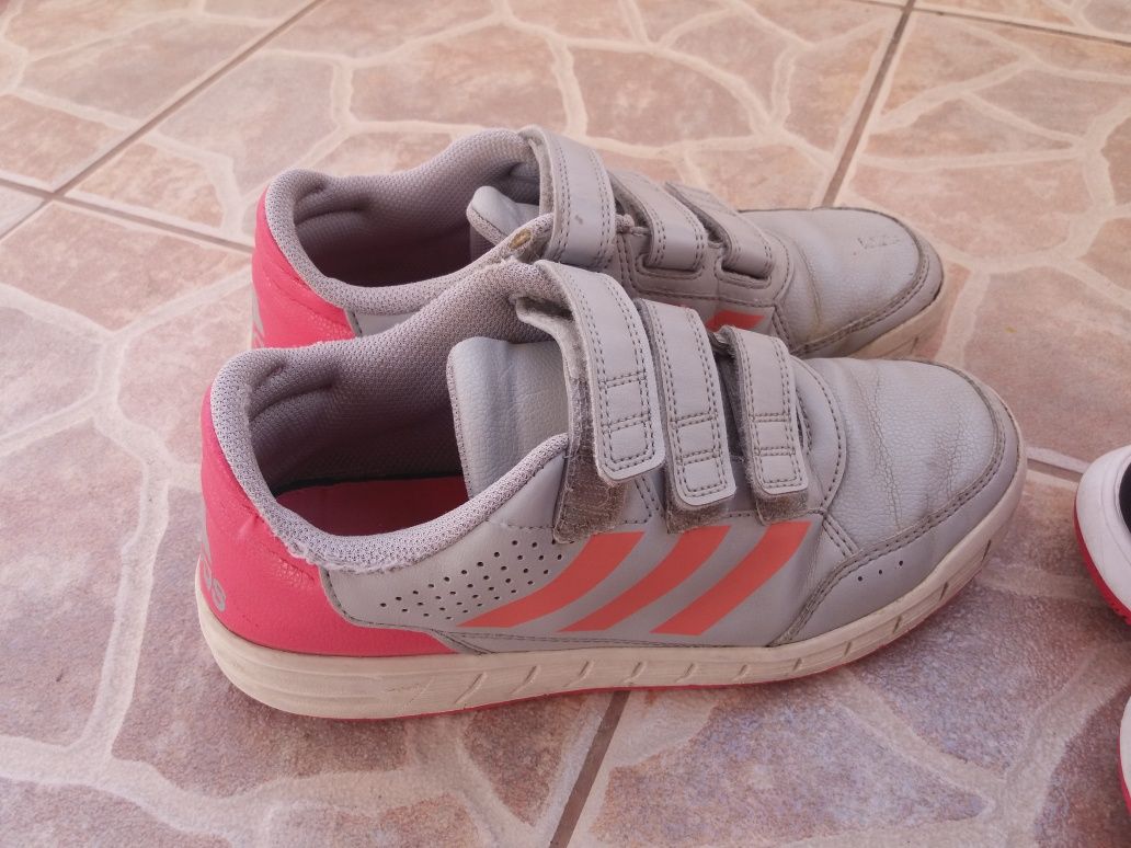 Маратонки Adidas Nike