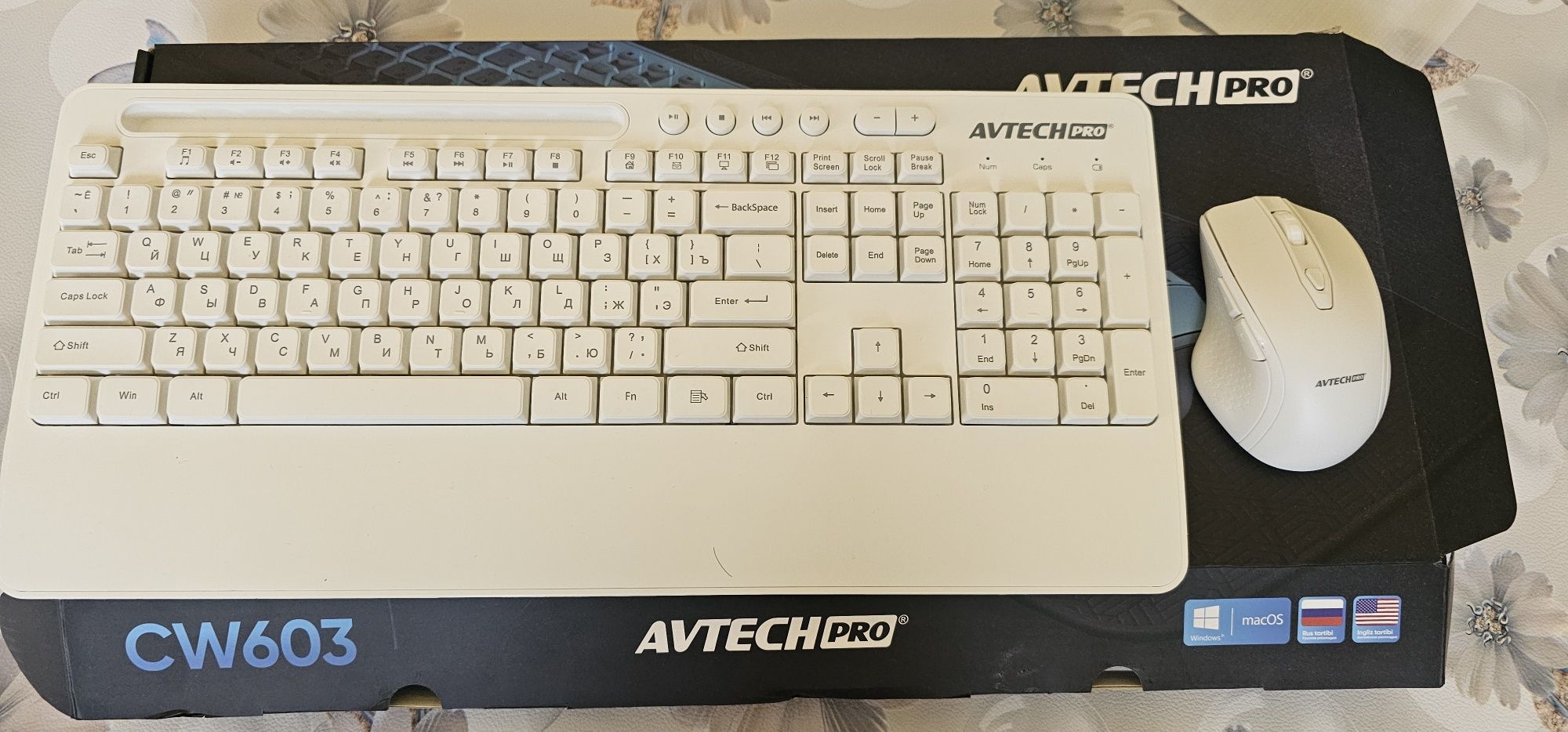 Клавиатура беспроводная Avtech +мышка беспроводная.