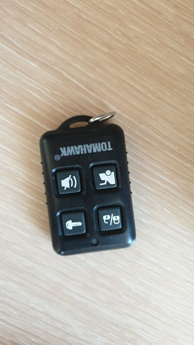 Дополнительный   пульт от сигнализации Tomahawk . .