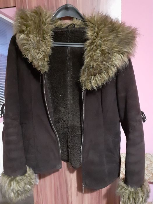 Късо дамско кожено Яке