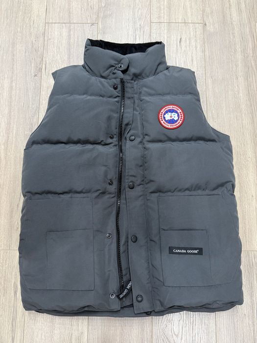 Vesta Canada Goose
