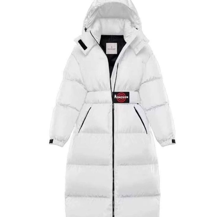 Moncler дълго яке