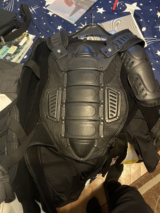 Vand armura de protectie