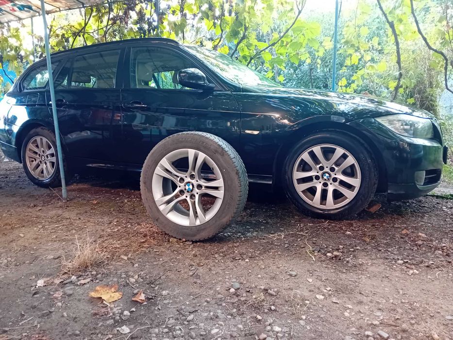 Vand BMW 316 D Anul de fabricatie 2011 PRET 4500 NEGOCIABIL