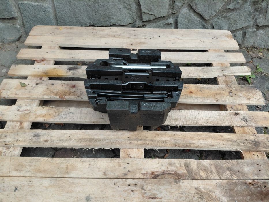 Set pana (urgență) pentru Skoda Octavia IV.