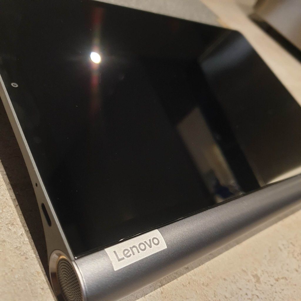 Lenovo Yoga Smart Tab 64GB Чисто нов Нейзползван