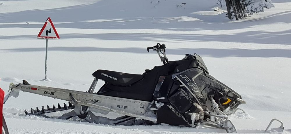 Snowmobil Polaris PRO RMK 800