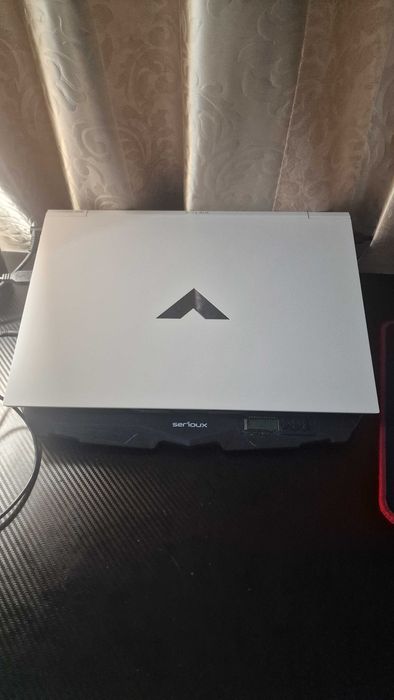 Laptop Gaming HP Victus 16-d1011nq cu suport racire si mouse gaming