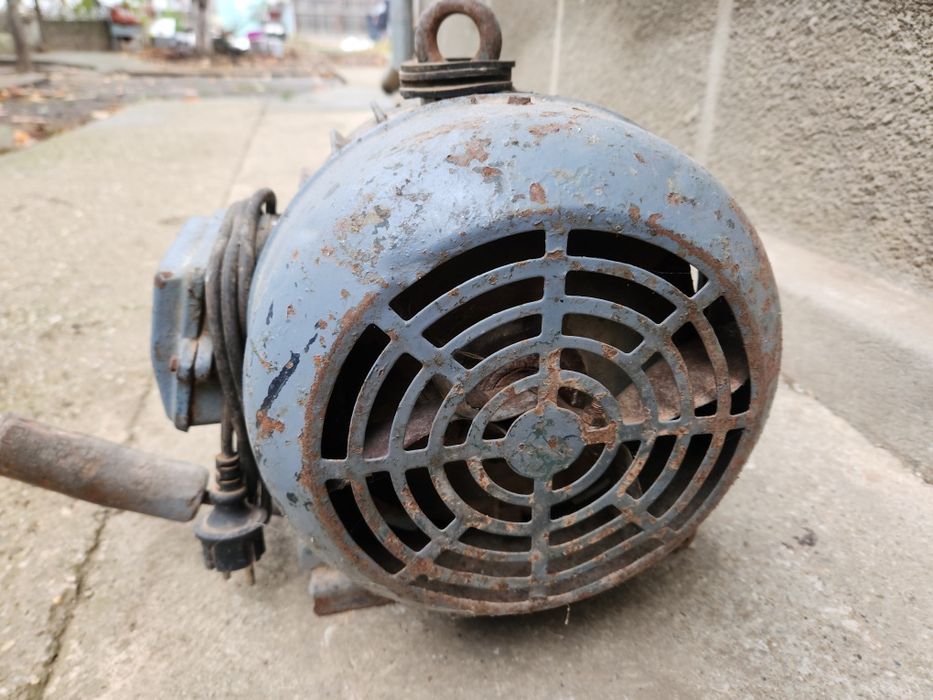 Motor mare cu pompa pentru irigatii/ solar pe curea