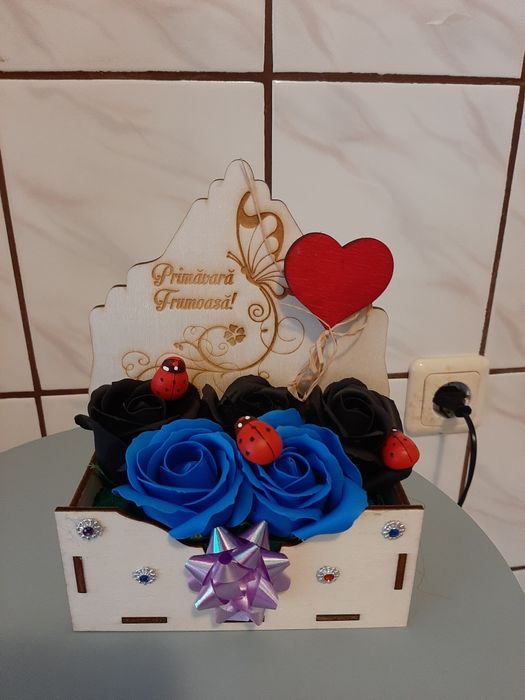 Aranjamente florale de ziua indrăgostiților