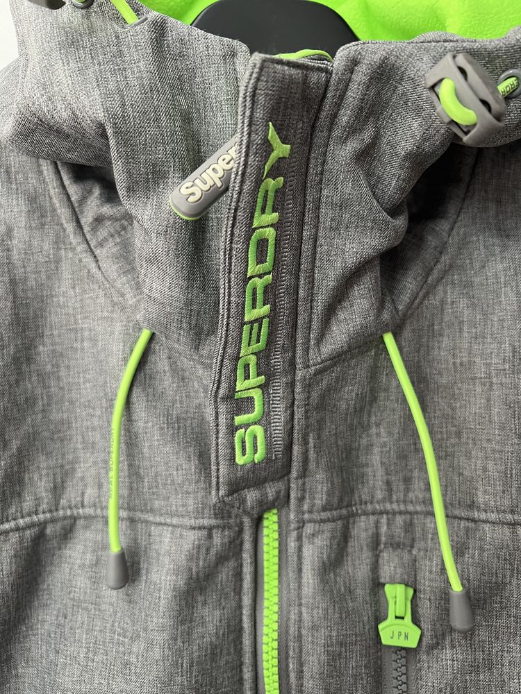 Softshell яке Superdry