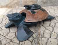 Дървен пепелник костенурка