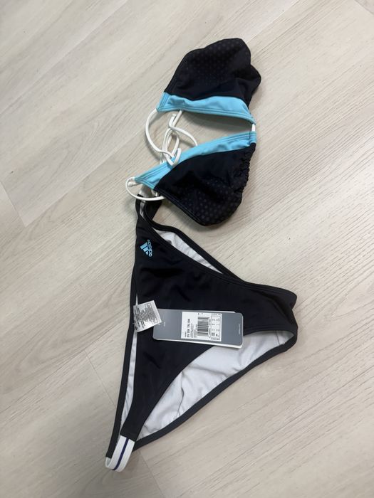 Costum de baie Adidas, nou, cu eticheta