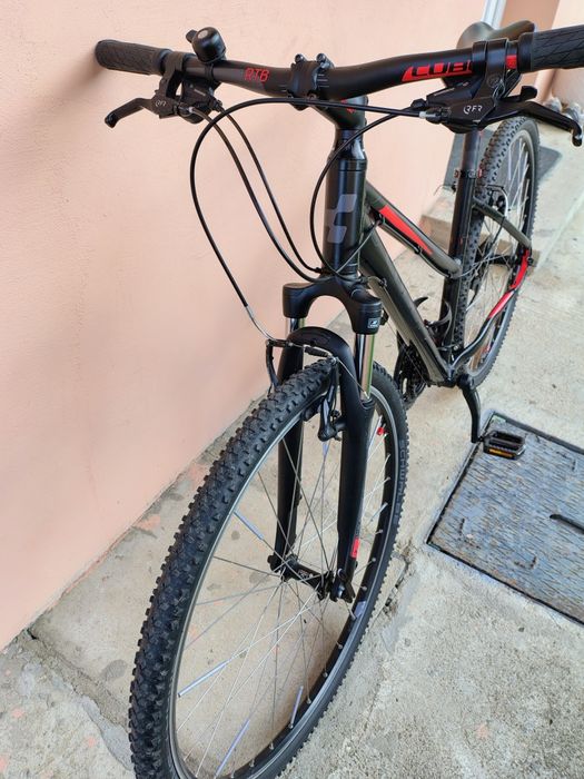 Vând bicicletă Cube Ltd Cls mărime M, roți 28, echipată Shimano