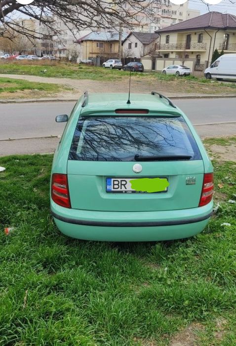 Vând SKODA Fabia