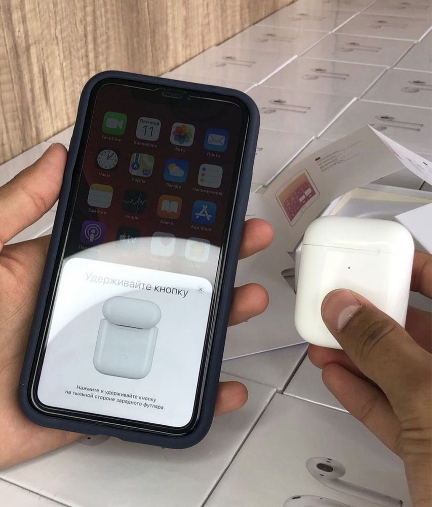 Airpods 2.2 оригинал. ЧЕХОЛ В ПОДАРОК!